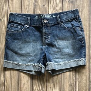 Mossimo size 7 jean shorts